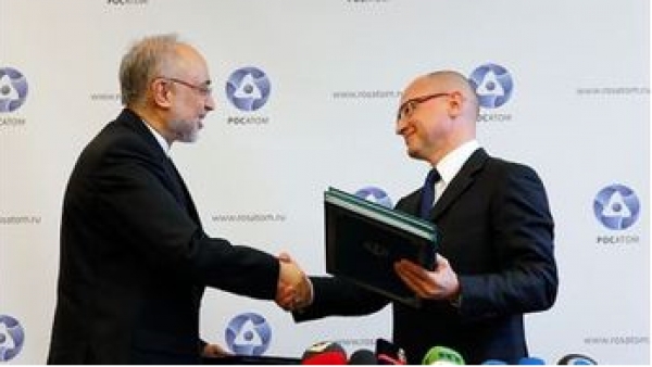 Iran et la Russie signent un accord pour la construction de deux réacteurs nucléaires