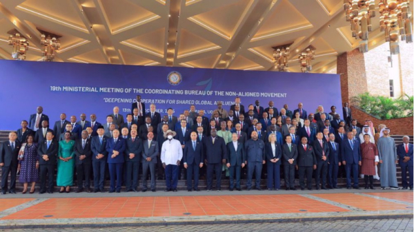 Araghchi : le Mouvement des non alignés soutient l'Iran contre la décision de l'E3 de rétablir les sanctions de l’ONU