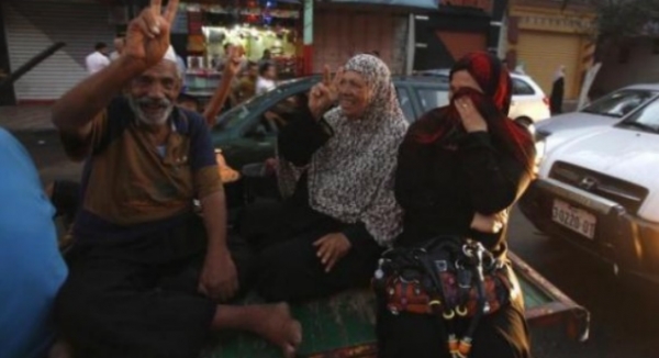 A Gaza, on fête la &quot;victoire&quot; et on promet de ne pas oublier les &quot;martyrs&quot;