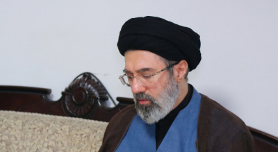 Le Leader trace la voie vers un « Iran toujours plus fort » et appelle les élites à repousser les frontières scientifiques