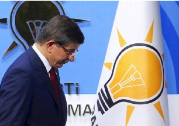 Turquie: Davutoglu ne sera pas candidat au congrès de son parti