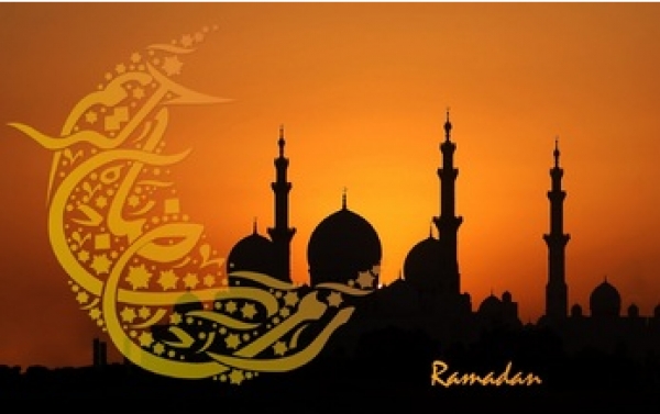 Musulmans Autour Accueil World donnent le mois saint du Ramadan 1437-2016