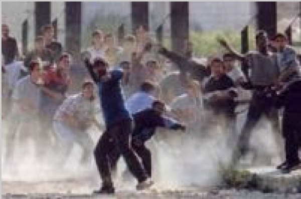 &quot;Mais ouvrez les yeux, l&#039;Intifada est déjà là&quot;!!(Maariv)