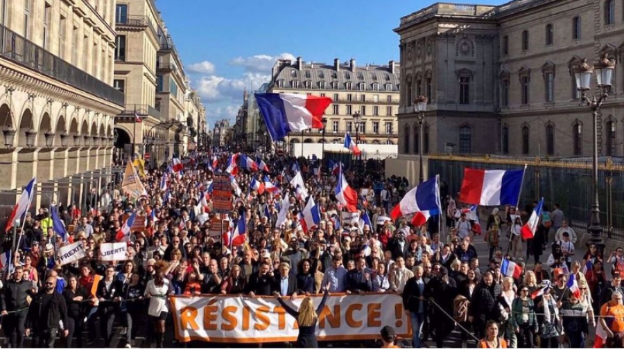 Manifestation à Paris en faveur du retrait de la France de l’OTAN et de l’UE