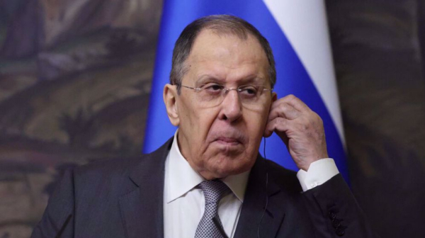 Sergueï Lavrov qualifie les déclarations d'Emmanuel Macron de simples rêves