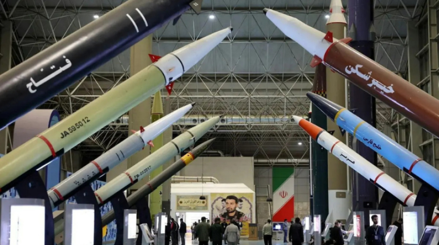 L’Iran affirme avoir triplé sa production d’équipements militaires stratégiques pendant l’agression américano-israélienne