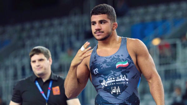 Le Leader félicite l'équipe iranienne de lutte gréco-romaine pour son titre mondial