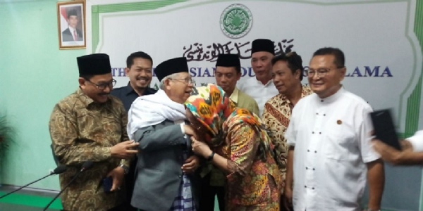 Buntut Puisi “Ibu Indonesia”, Demo PA 212 Tuntut Penahanan Sukmawati