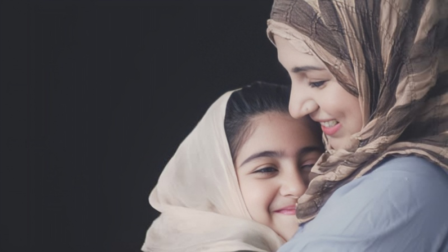 Bagaimana Ibu Mendukung Anak Perempuannya Saat Mereka Tumbuh?