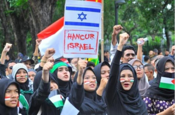 Mengapa Harus Turun ke Jalan Membela Palestina?
