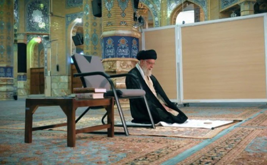 जमकरान की जानमाज़ और दुनिया की ताकत को चुनौती