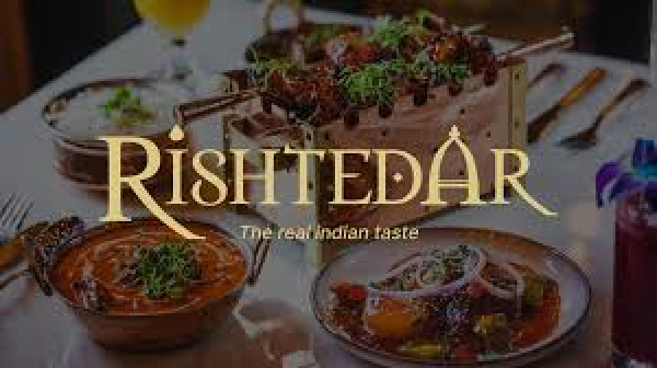 घर परिवार और रिश्तेदारों के साथ हमेशा मिलना जुलना