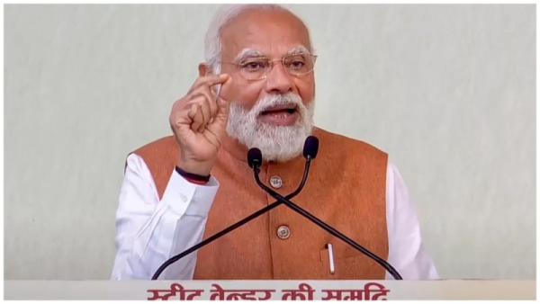 कश्मीर ने उन्हें नकार दिया जो देश तोड़ने का सपना देखते हैं&quot; पीएम नरेंद्र मोदी