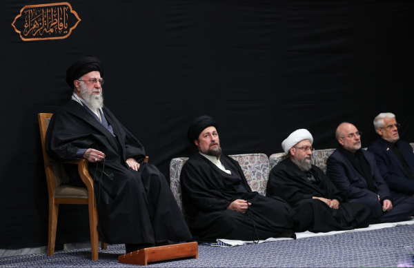 सुप्रीम लीडर की मौजूदगी में हज़रत ज़हरा (सला मुल्ला अलैहा) की शहादत दिवस पर शामे गरीबा का आयोजन