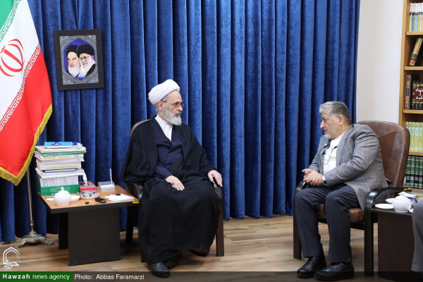 हौज़ा ए इल्मिया दुनिया भर में इस्लामी उलूम का प्रकाश फैला रहा है