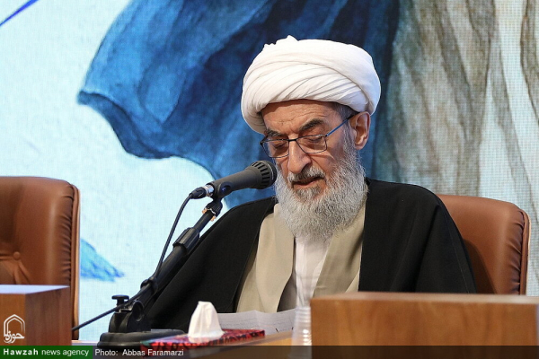 मरहूम मिर्ज़ा नाईनी, एक मुजाहिद फकीह और विलायत-ए-फकीह के सिद्धांत के ध्वजवाहक थे