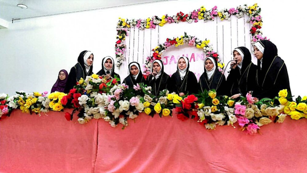 पैग़म्बर (स) का व्यक्तित्व गरिमा, सुरक्षा, भलाई और आशीर्वाद का स्रोत है