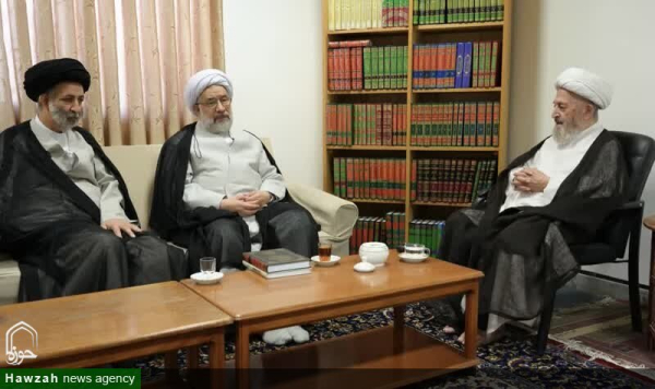 पाठ्यपुस्तकें वर्तमान युग की आवश्यकताओं के अनुरूप होनी चाहिए