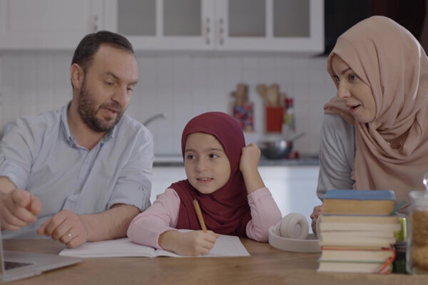 नई पीढ़ी को नए तरबियत की आवश्यकता है