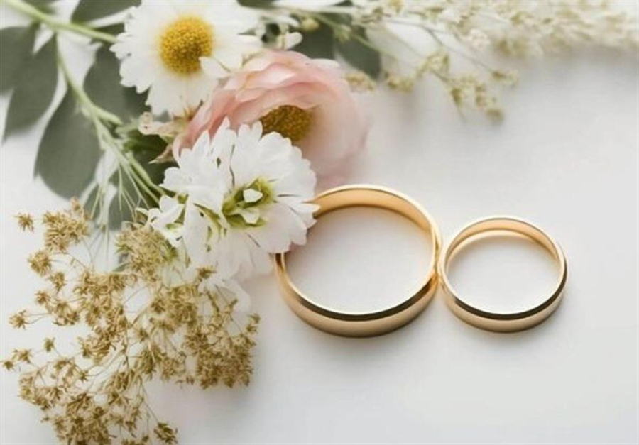 मियां बीवी के दरमियान मोहब्बत, सामाजिक मैदान में औरत की मुश्किलों को कम कर देती है