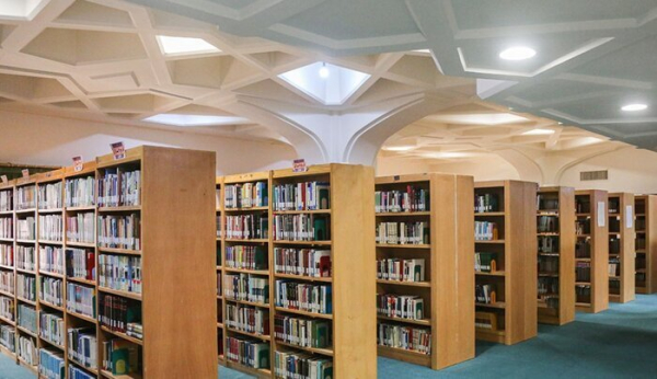 1,900 से अधिक पुस्तकें फातिमी पुस्तकालय को महिलाओं द्वारा दान