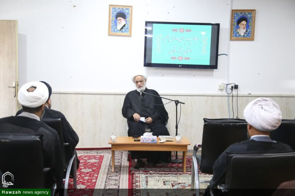 इमाम हुसैन (अ) ने अपना खून बहाकर इस्लाम को बचाया