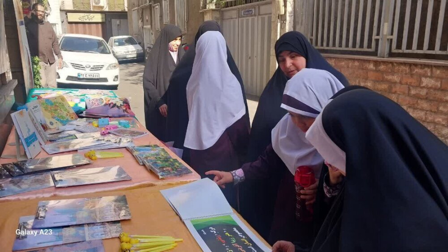 महिलाओं की सही पहचान ही सालेह नस्ल के पालन-पोषण और इस्लामी समाज की प्रगति की मूल आधारशिला है