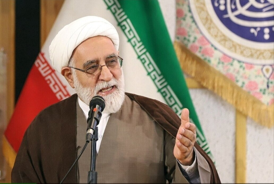 इस्लामी क्रांति ने ईरान को शैतानी शक्ति से मुक्त करके आज़ादी और इज़्ज़त दी