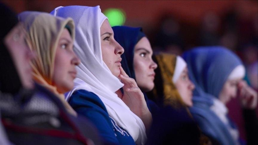 स्पेन में मुस्लिम महिलाएं इस्लाम को आगे बढ़ाने में अहम भूमिका निभा रही हैं