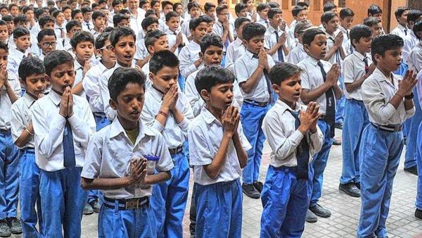 भारत में वंदे मातरम को ज़रूरी करने पर विवाद; ऑल इंडिया मुस्लिम पर्सनल लॉ बोर्ड ने कड़ी आपत्ति जताई