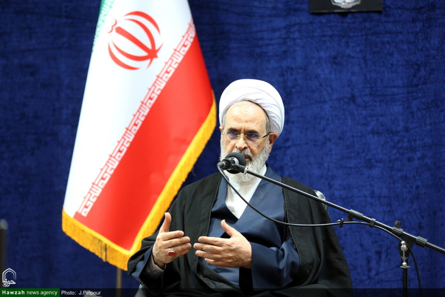 हौज़ा ए इल्मिया दीन और मआरिफ़ ए इलाही की इल्मी पैदावार का मरकज़ है