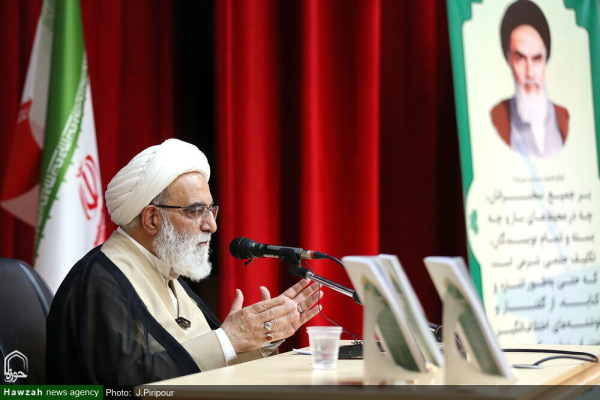 सीरत ए नबवी पर अमल ही उम्मत के मसलों का असली हल