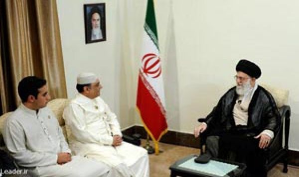 رہبر معظم کی پاکستان کے آصف زرداری سے ملاقات