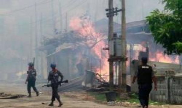 میانمارمیں مسلمانوں پر حملے ، مسجد نذر آتش