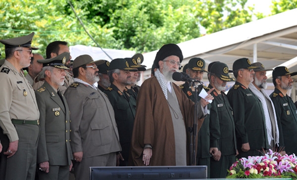 رہبر معظم کا امام حسین (ع) یونیورسٹی میں زیر تربیت جوانوں کی تقریب سے خطاب