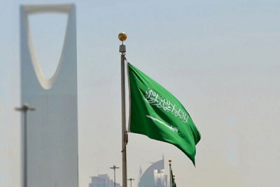 سعودی عرب میں متعدد دھماکوں کی آوازیں، جنوبی ہوائی اڈوں پر فضائی آپریشن متاثر